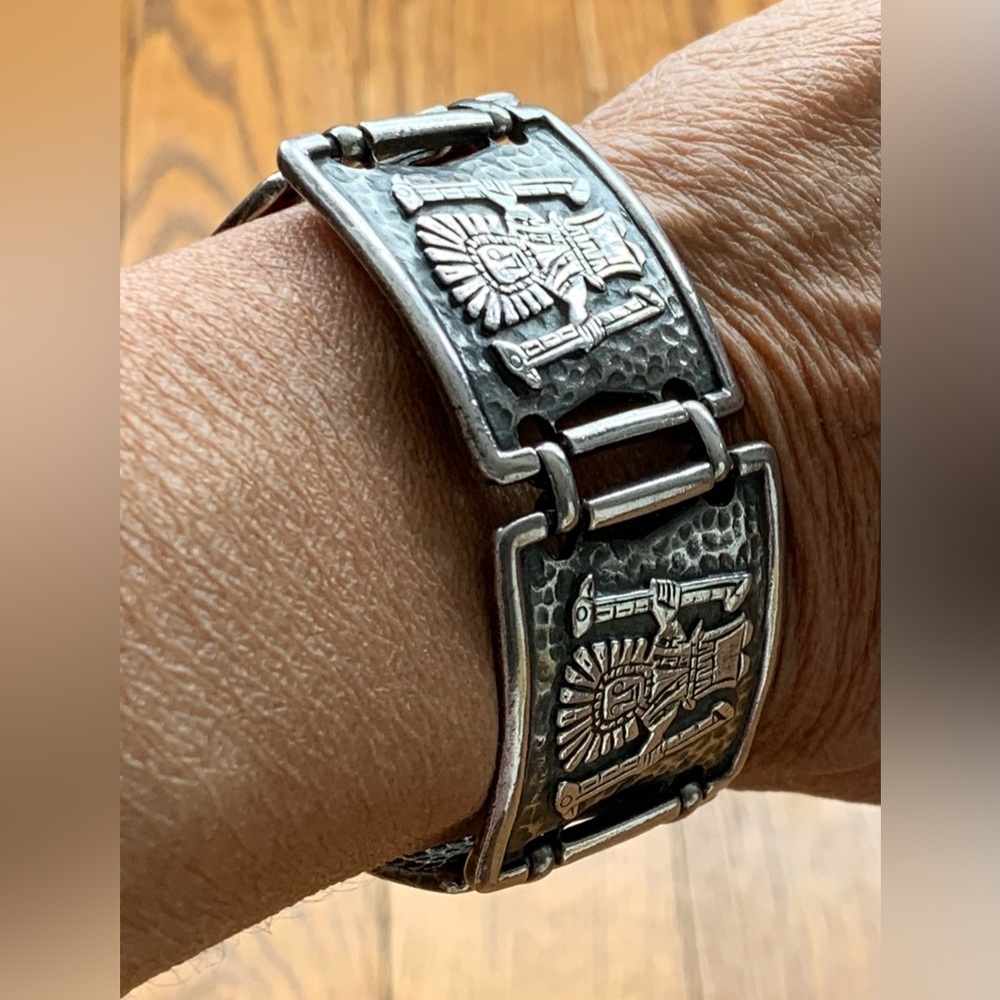Vintage CORO PEGASUS Bracelet